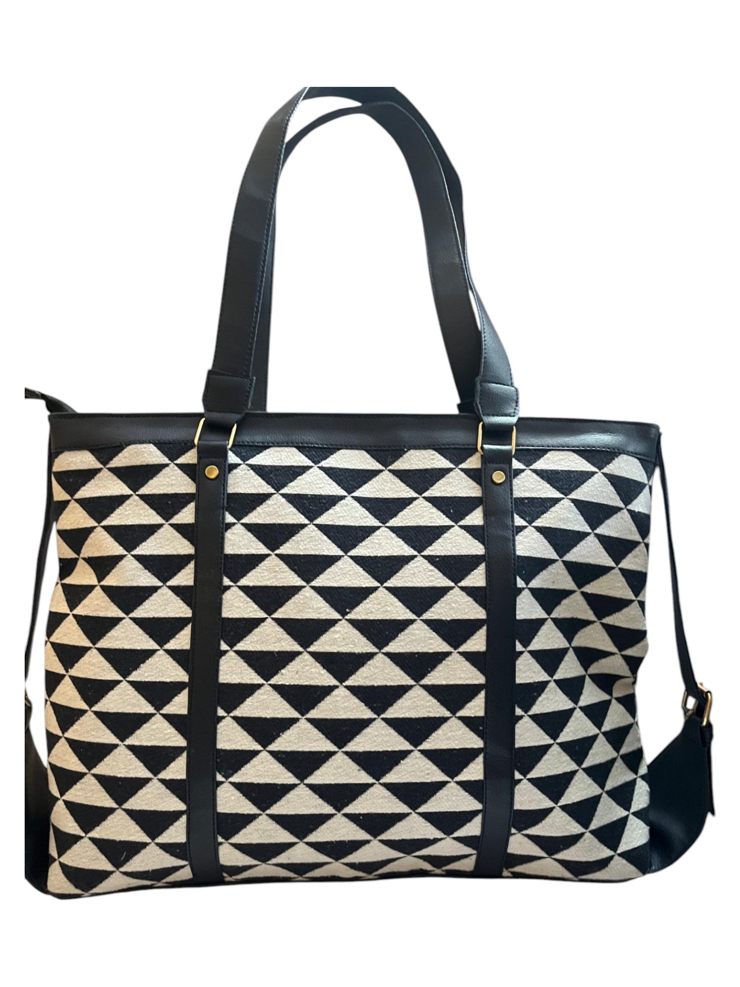 Hand Bag with Triangle Design